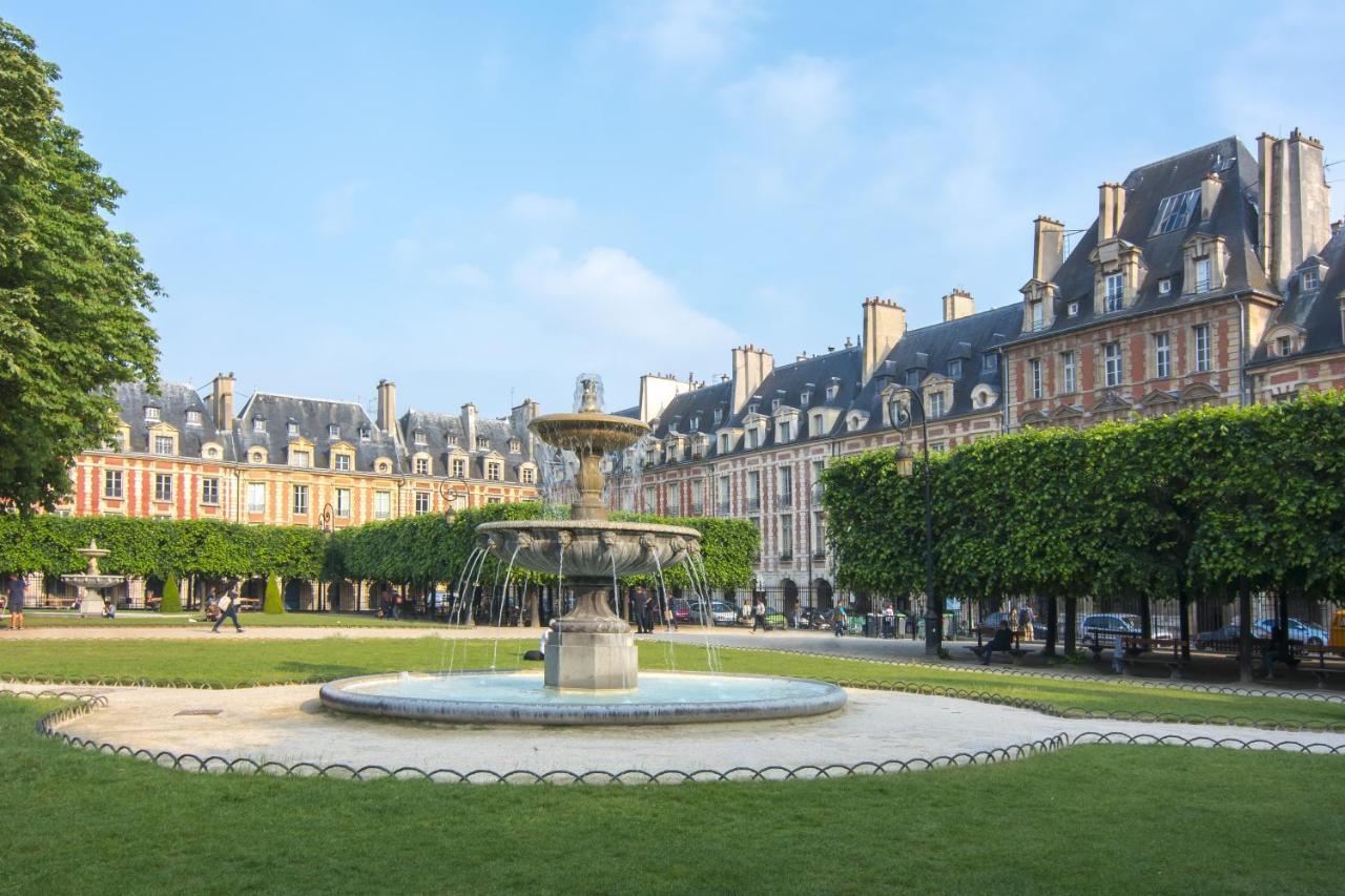 Hotel Les Tournelles à Paris Extérieur photo