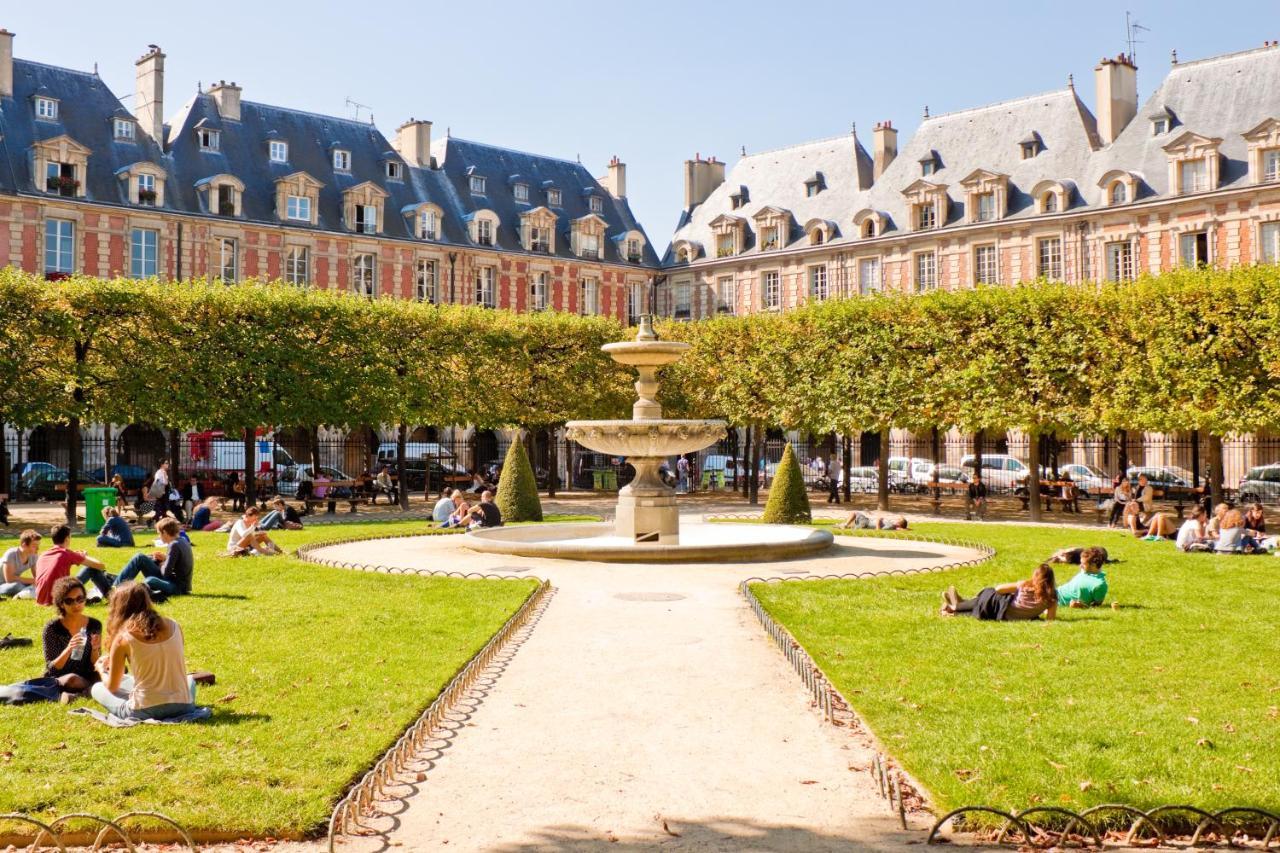 Hotel Les Tournelles à Paris Extérieur photo