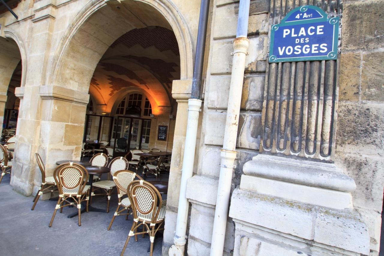 Hotel Les Tournelles à Paris Extérieur photo